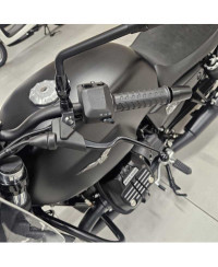Moto Guzzi V7 Stone (2025 - 26)