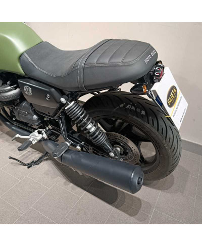 Moto Guzzi V7 Stone (2021 - 24)