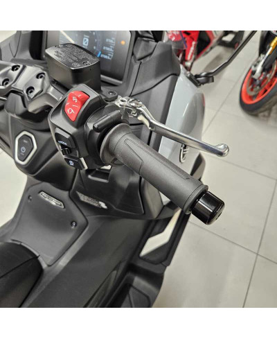 Yamaha T-Max 560 Tech Max (2025 - 26)